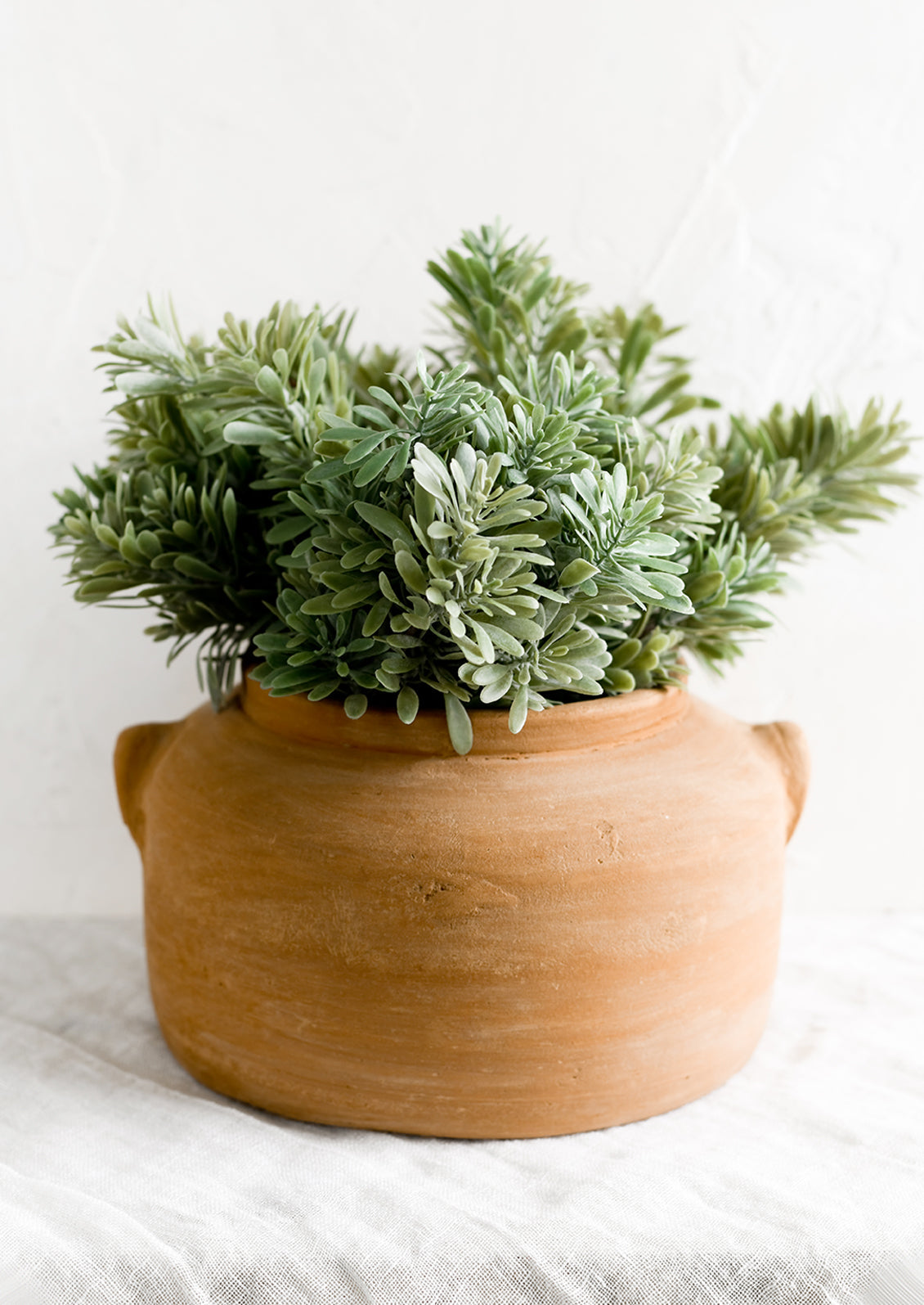 Antika Clay Pot