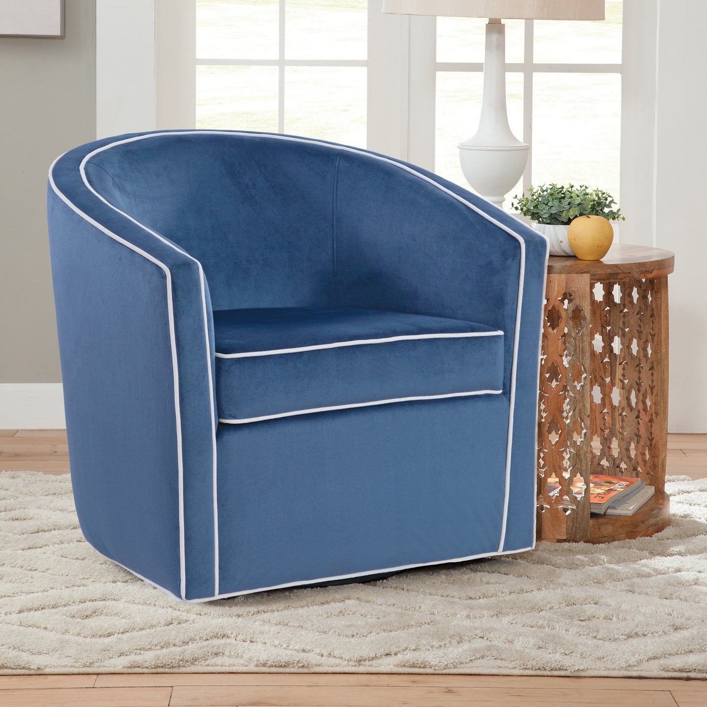 Upholstered Swivel Chair with Cream Welt, Sloped Arms and Removable Cushion