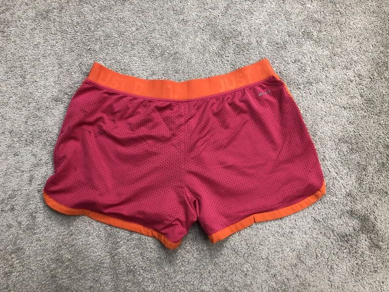 Nike Shorts Womens Medium Pink Dri Fit Activewear Athletic Running Swoosh Logo