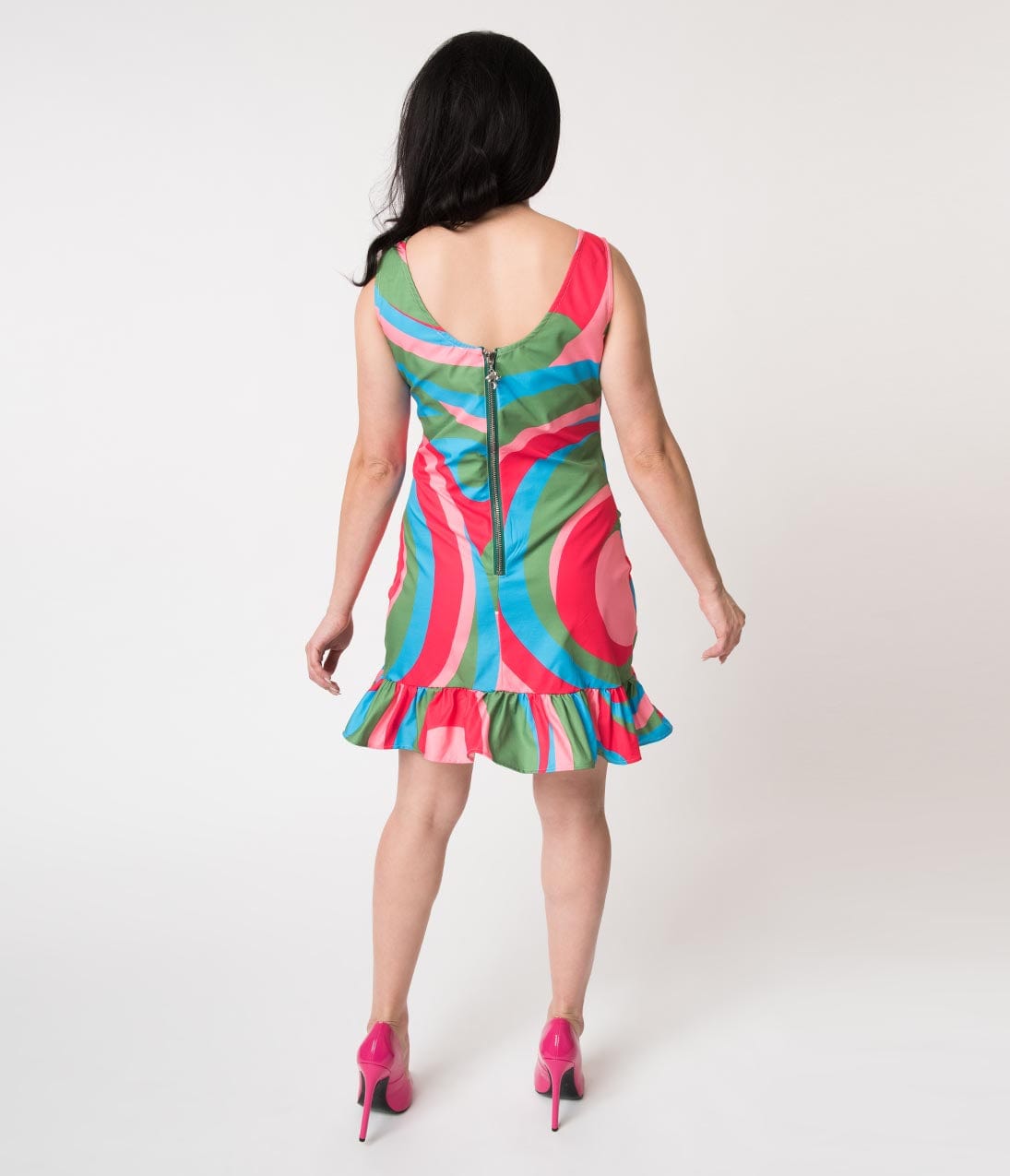 Barbie x Unique Vintage 1960s Style Swirly Cue Shift Dress
