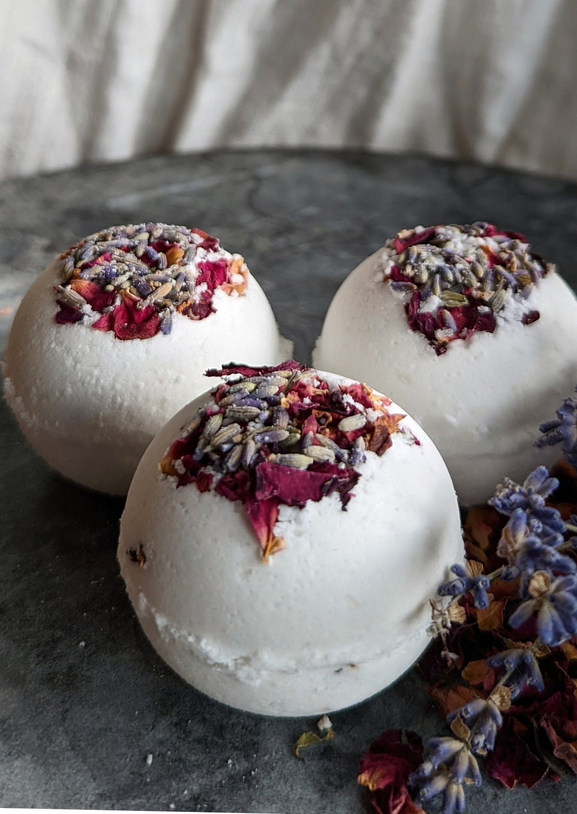 Gnat & Bee Bath Bomb