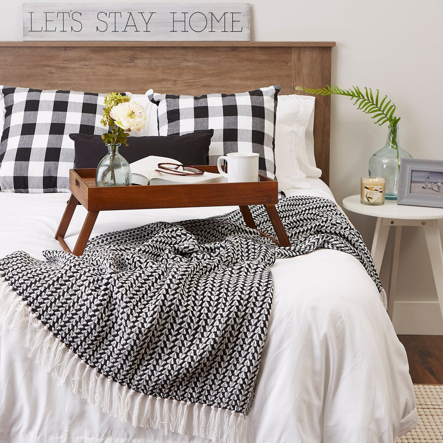Black Arrowhead Throw