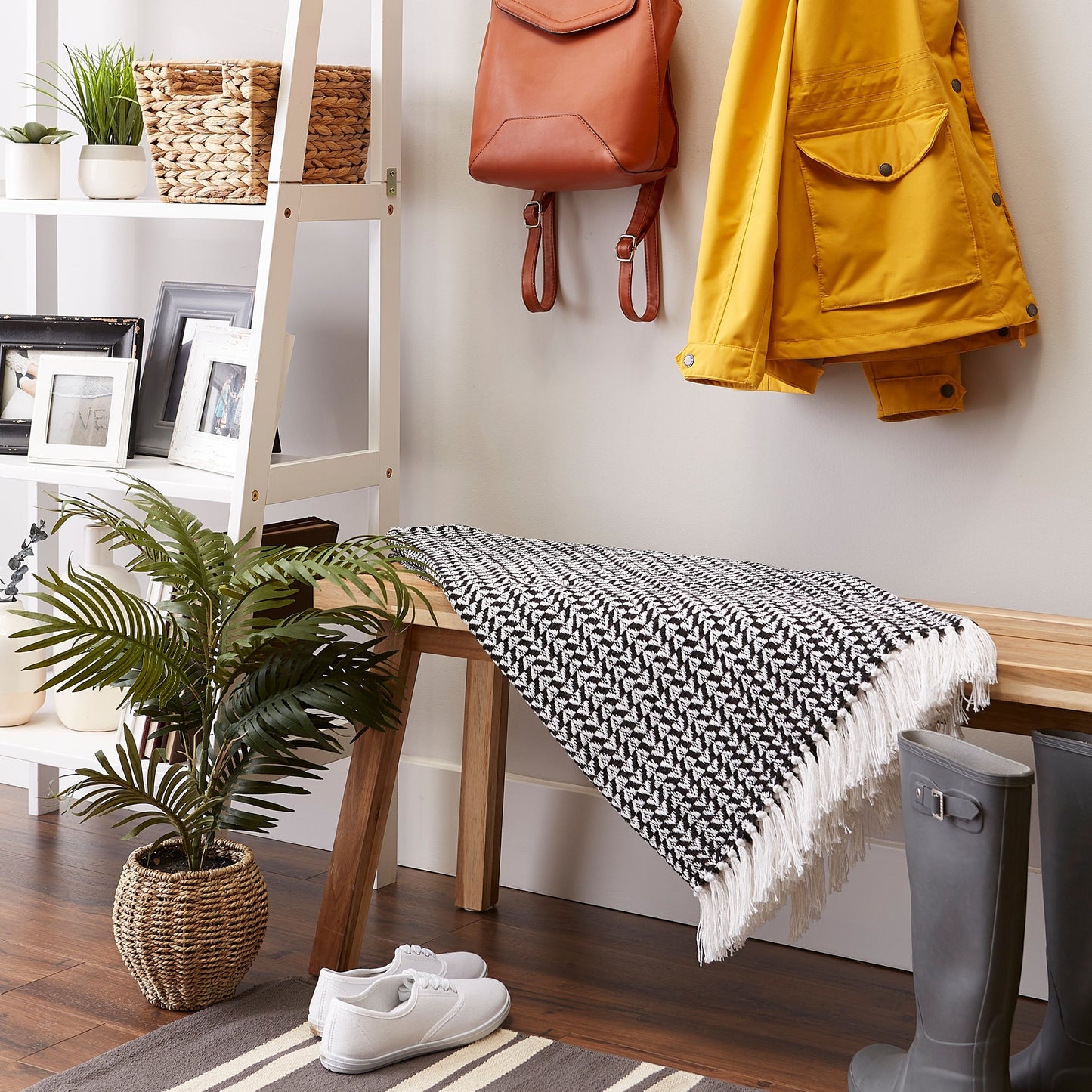 Black Arrowhead Throw