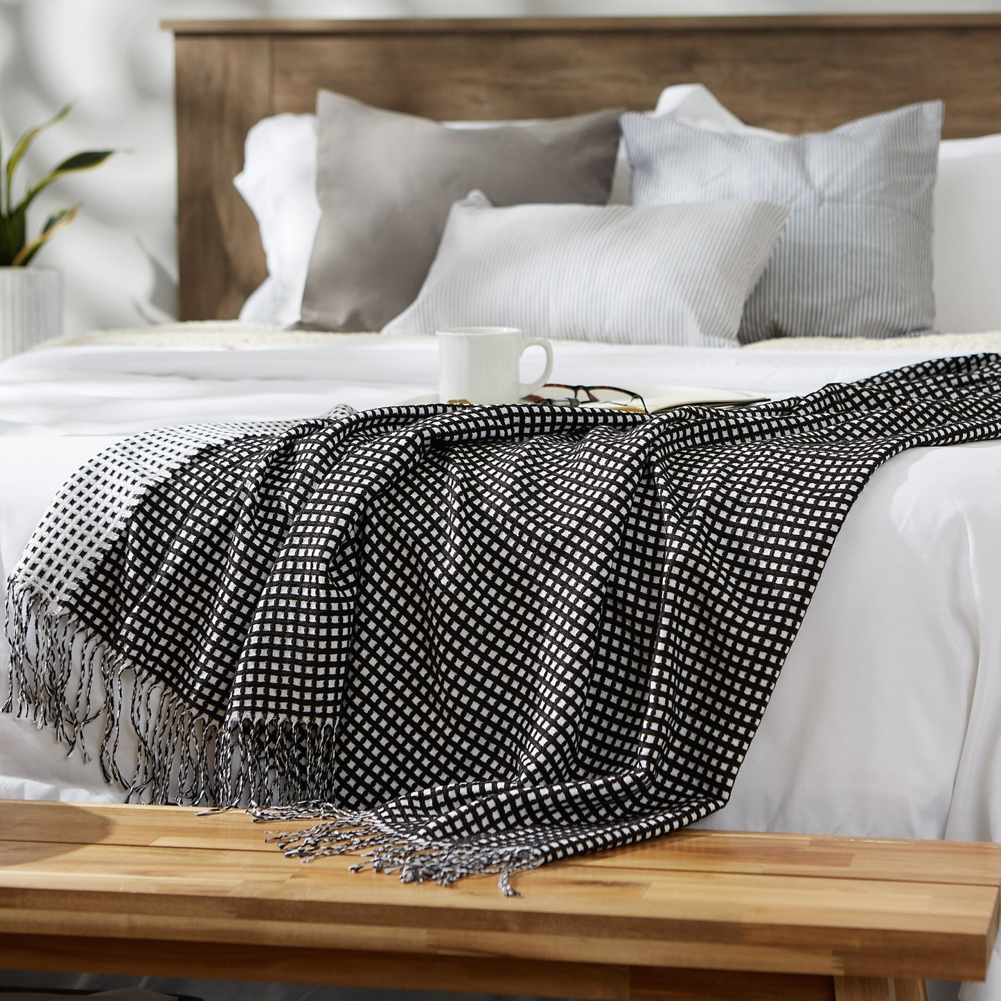 Black & White Waffle Knit Throw