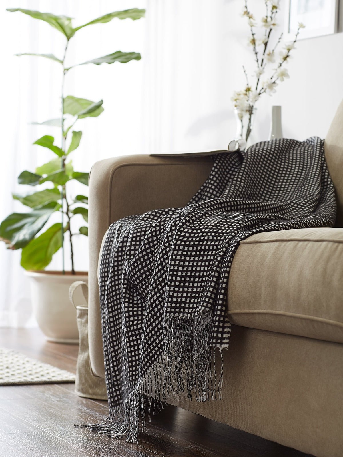 Black & White Waffle Knit Throw