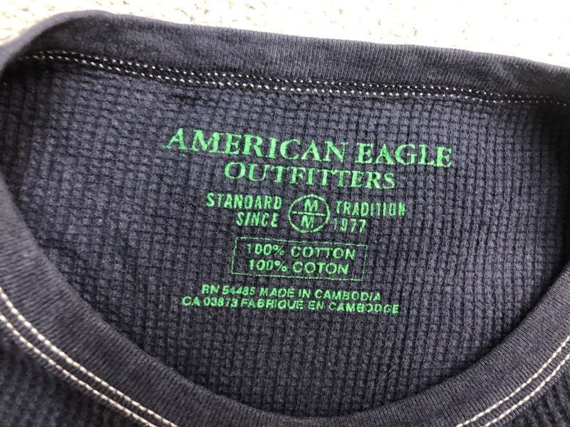 American Eagle Sweatshirt Mens Medium Black 100% Cotton Standard Fit Sweater