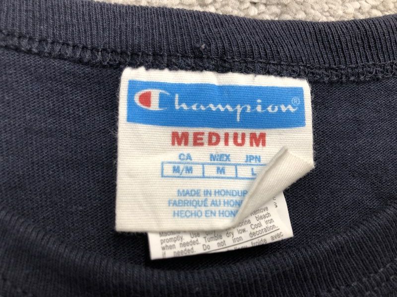 Champion T-shirt Mens Medium Blue Long Sleeve Crew Neck T Shirt Spell Out Logo