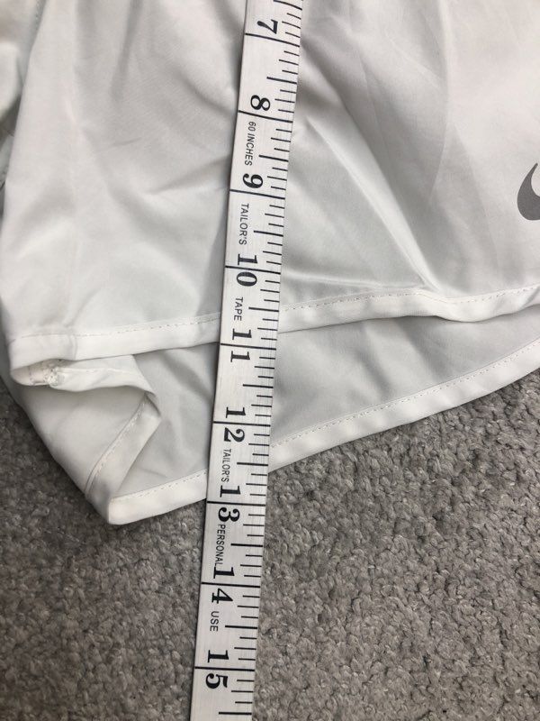 Nike Shorts Womens Medium White Athletic Shorts Running Jogging Lightweight