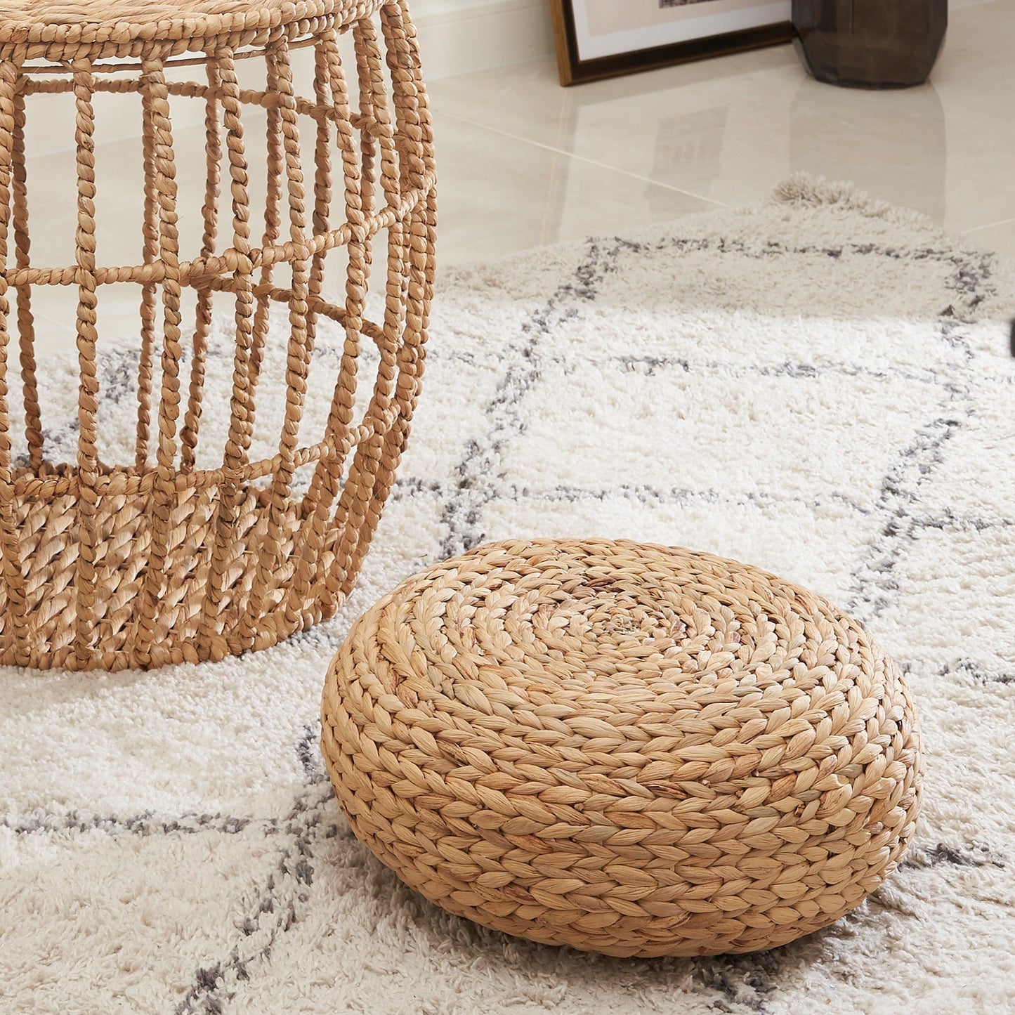 Woven Tatami Floor Cushion with Round Shape