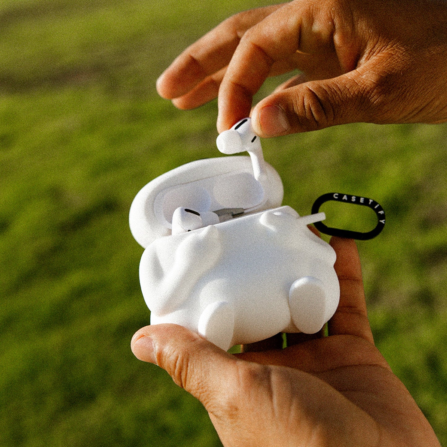 CASETiFY x Ripndip Lord Nermal 3D Airpods Pro Case (White)