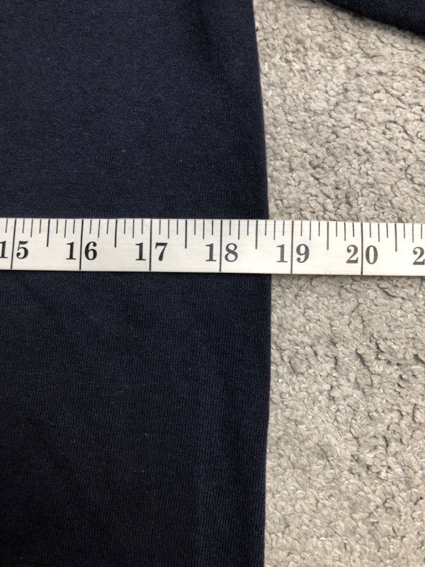 Champion T-shirt Mens Medium Blue Long Sleeve Crew Neck T Shirt Spell Out Logo