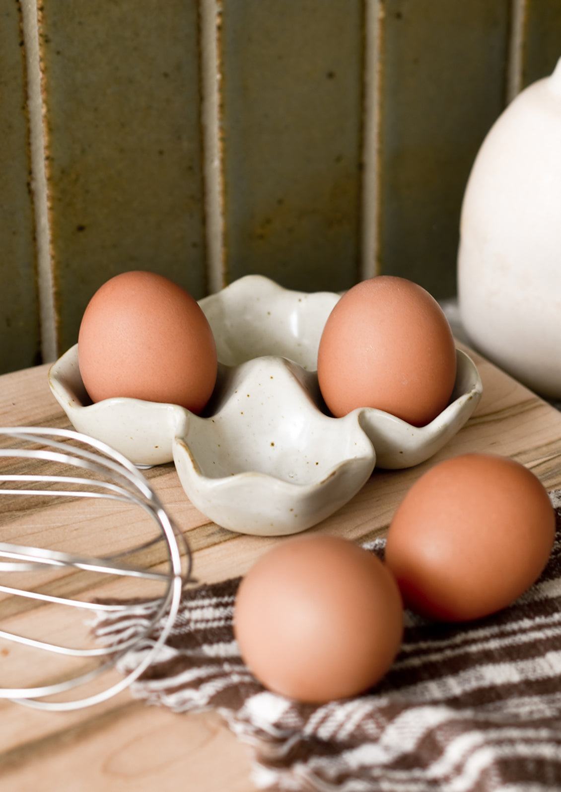 Speckled Ceramic Egg Holder