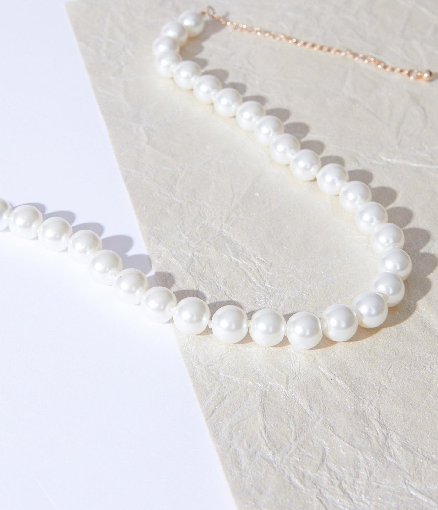 Chunky Faux Pearl Necklace