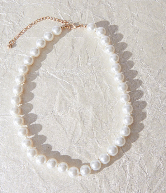 Chunky Faux Pearl Necklace