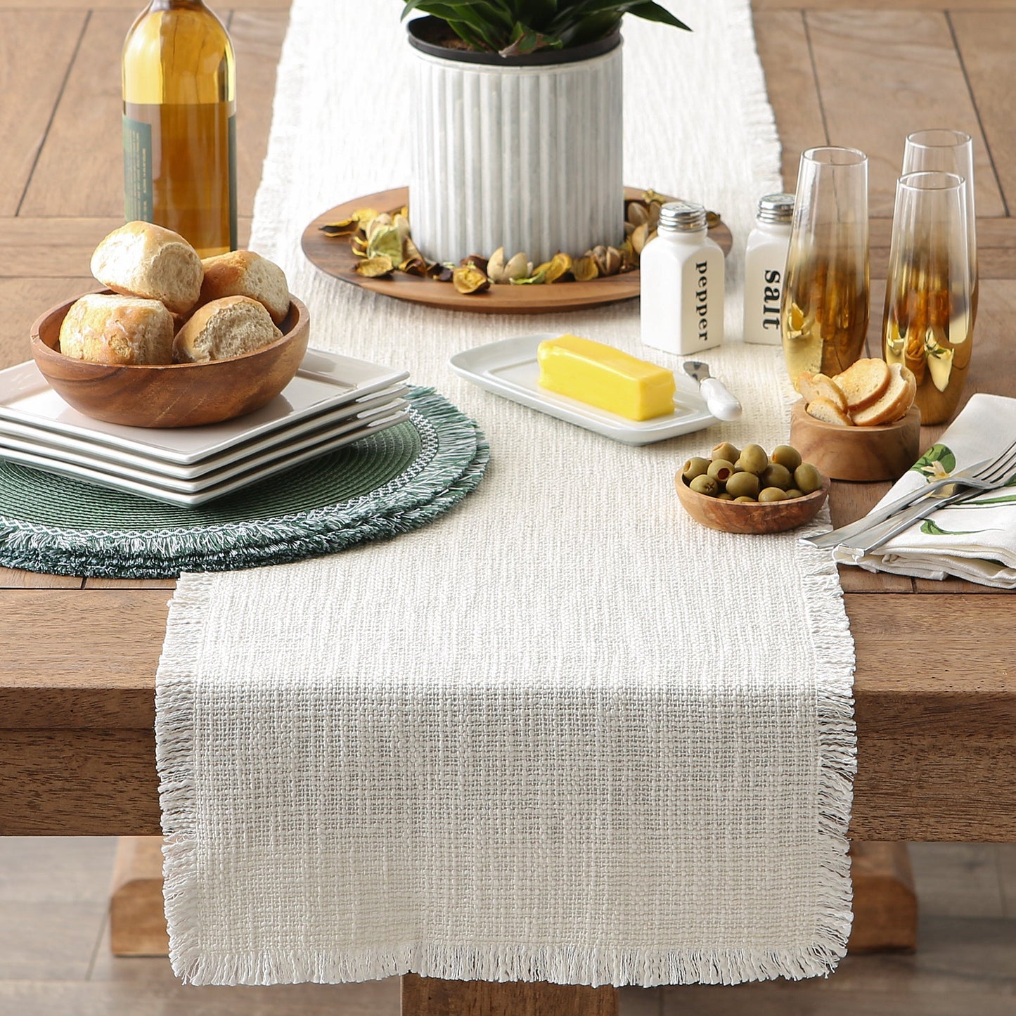 Cream Sugar Basket Fringe 14"X72" Table Runner