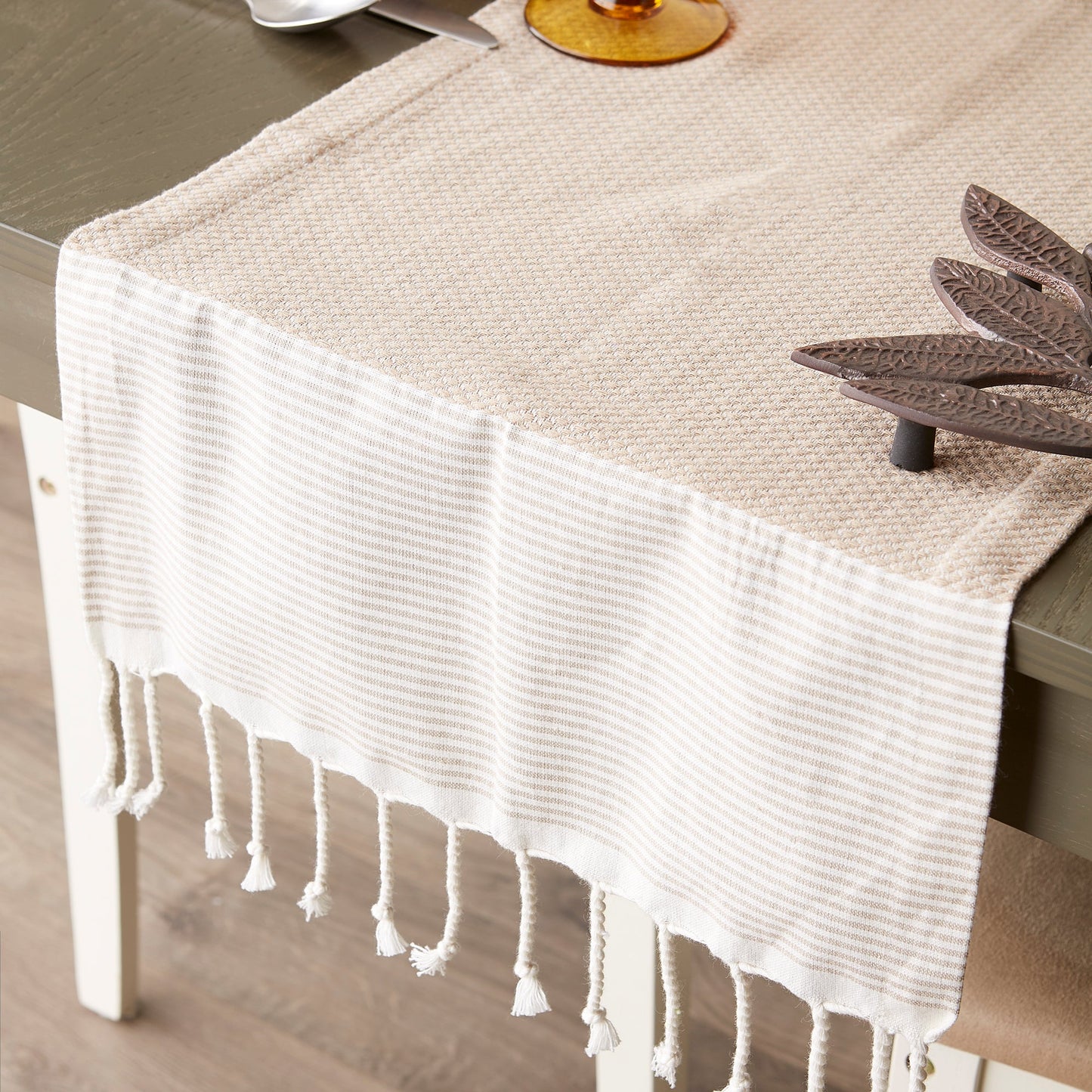 Stone Bordered Dobby Table Runner 15X108