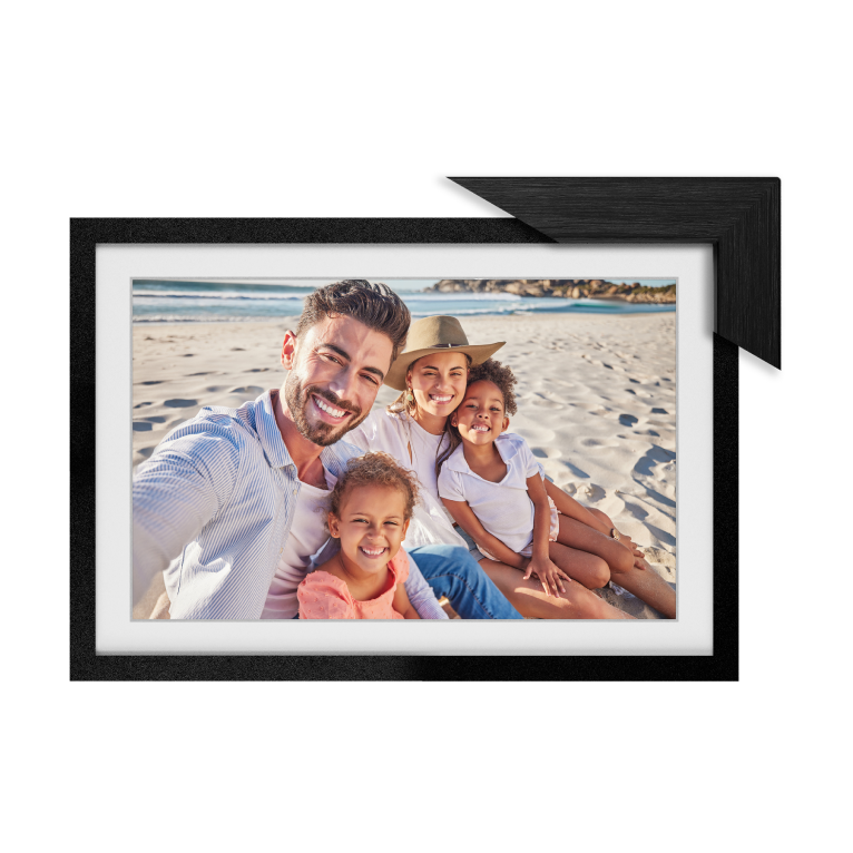 SOHO 15.6" Smart Digital Photo Frame FHD (1920 X 1080) with Add-On Frame