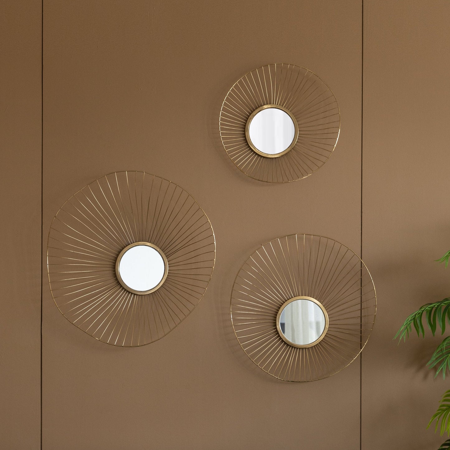Wall Mirror with Iron Frame and Abstract Design, Set of 3