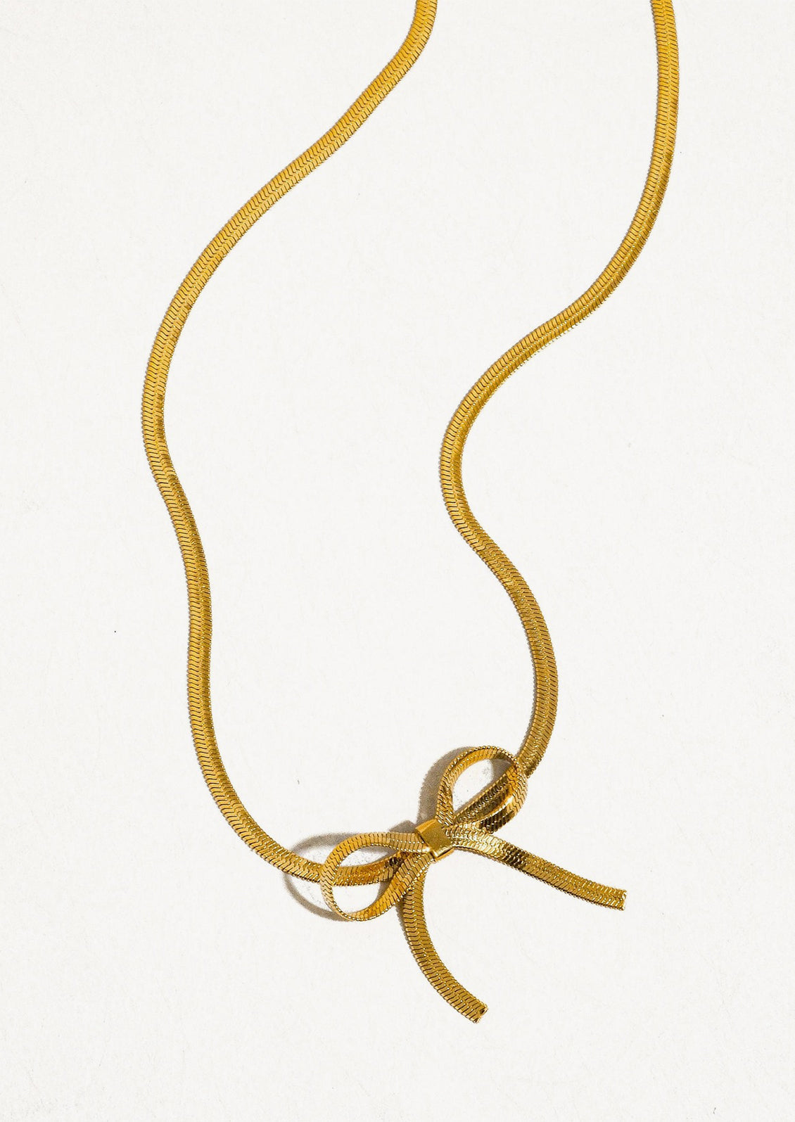 Snake Chain Bow Choker