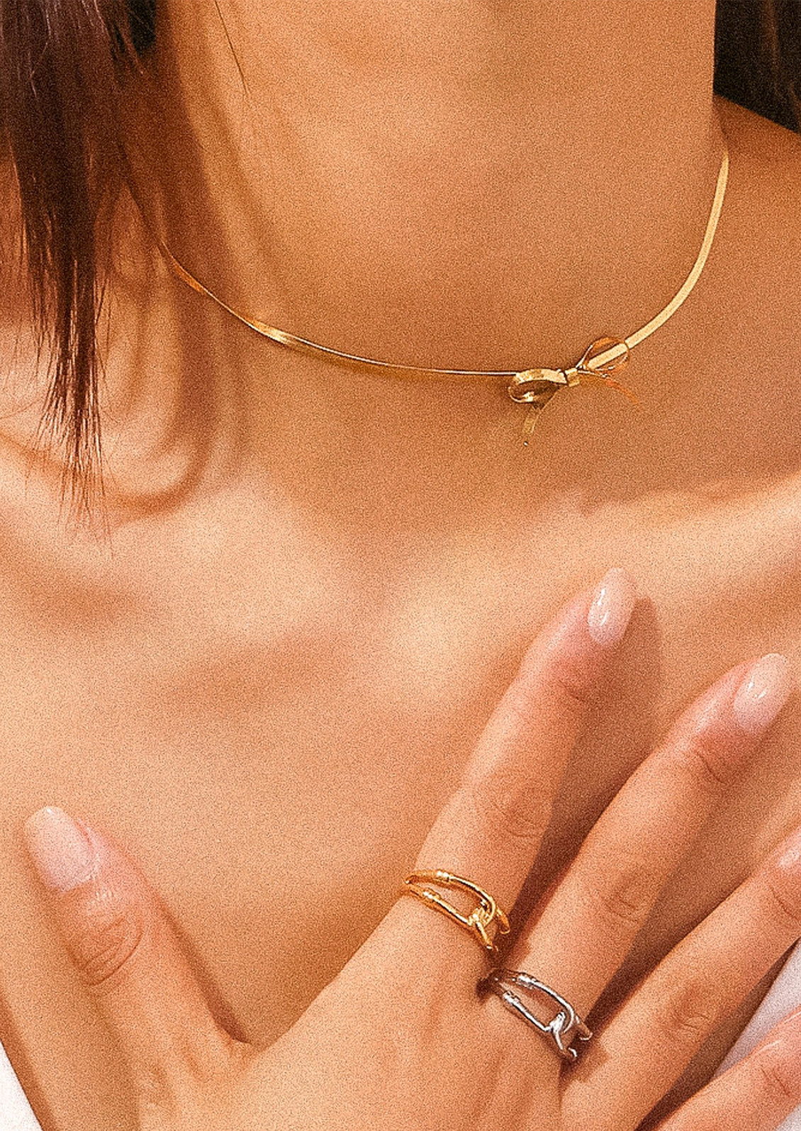 Snake Chain Bow Choker
