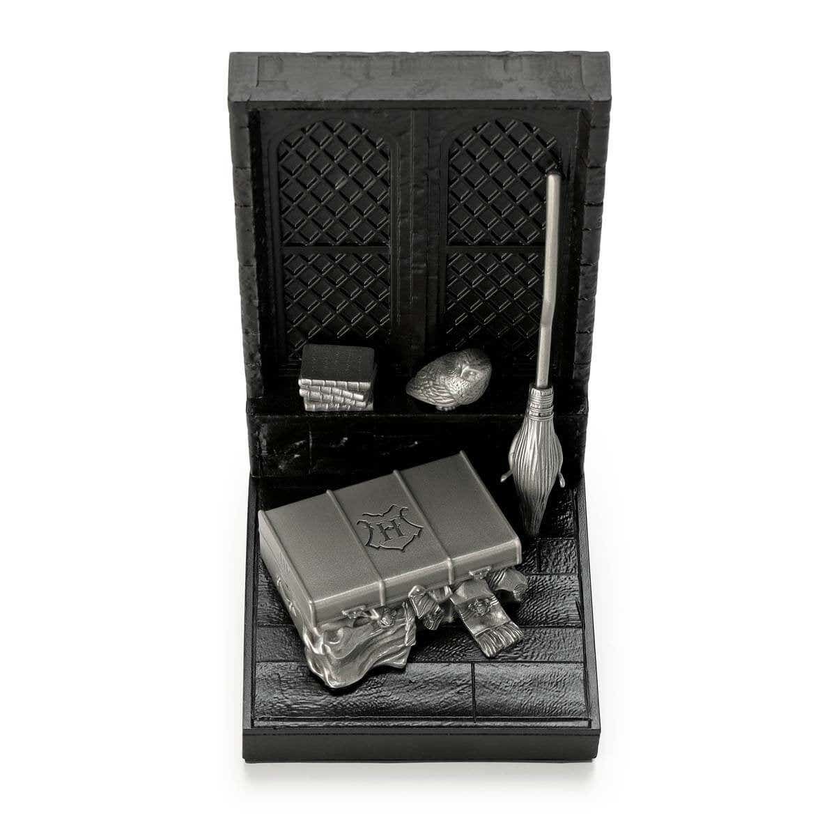 Harry Potter - Harry's Dormitory 5" Pewter Bookend