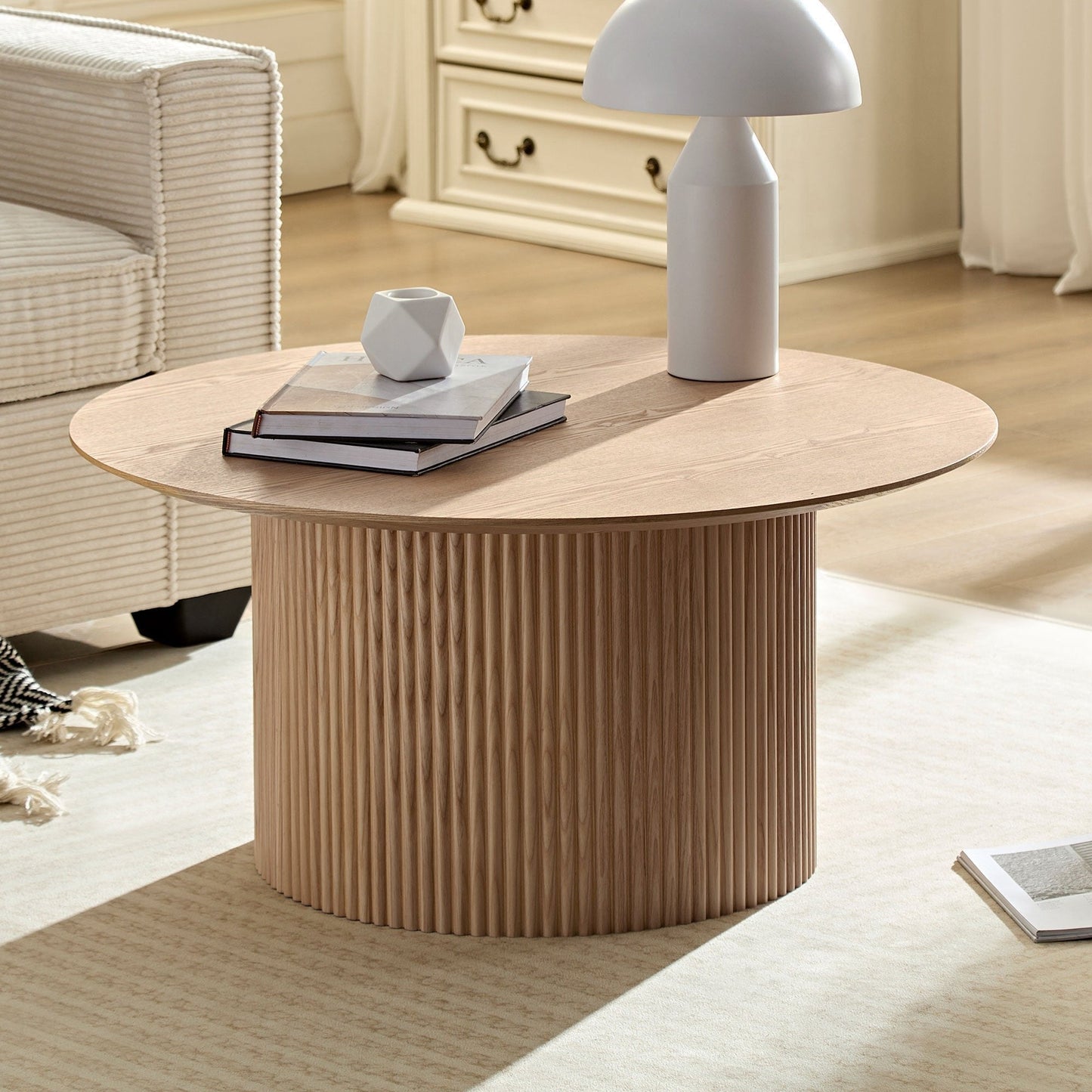 Volet 31.49" Round Coffee Table with Wave Pattern Base