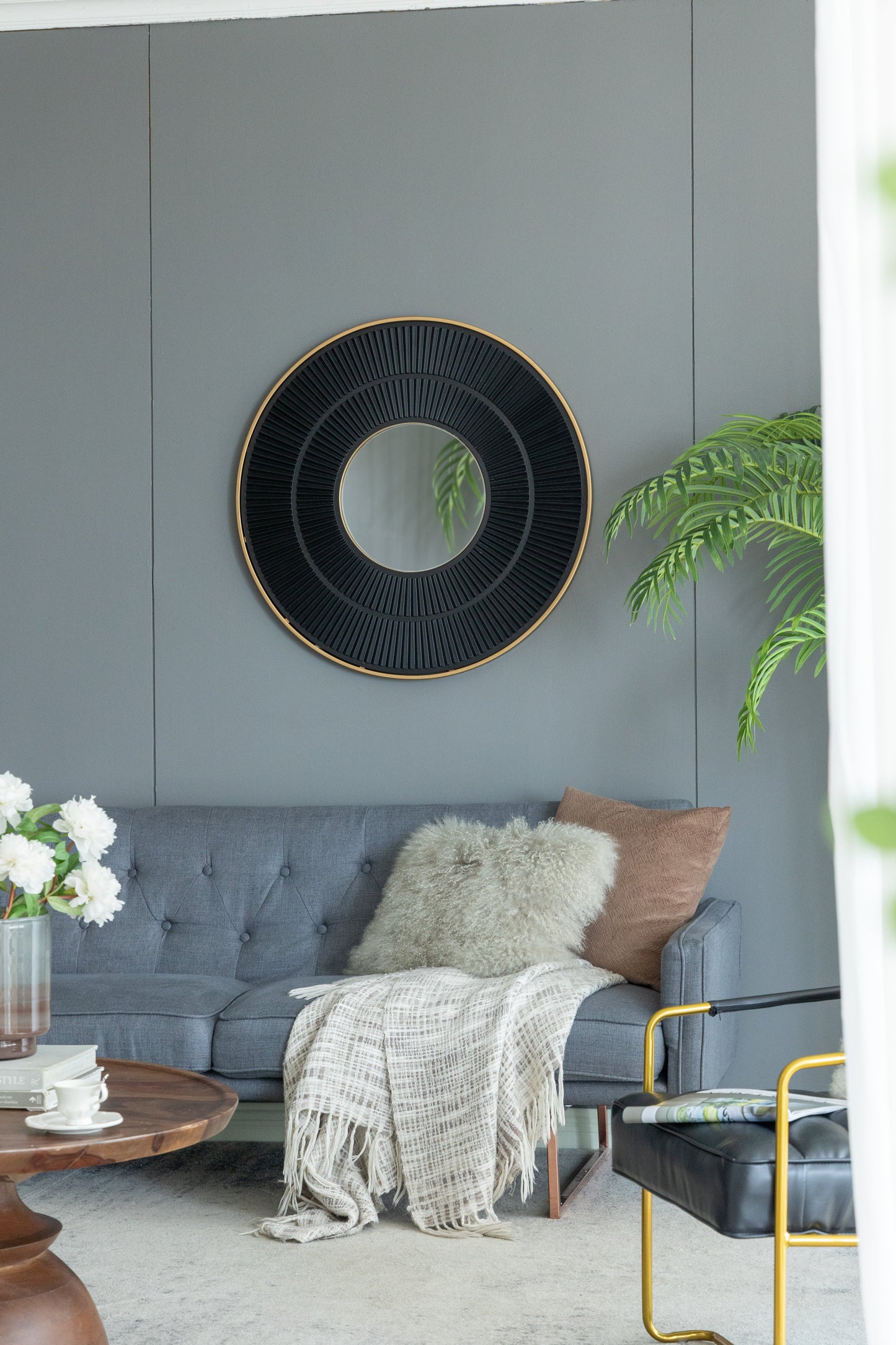 Round Wall Mirror with Carved Pleated Pattern