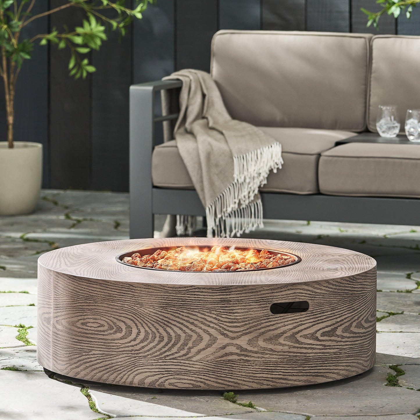 Outdoor Round Firepit with Iron Frame