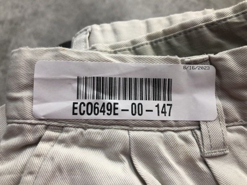 Columbia Shorts Womens 8 Off White 100% Cotton Chino Shorts Pockets Lightweight