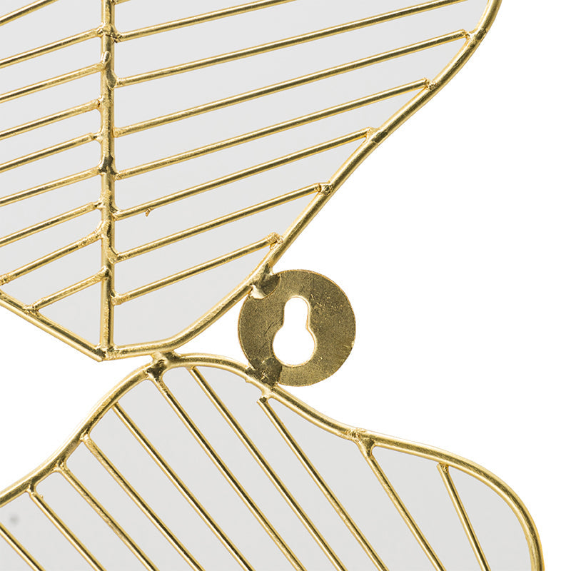 Maple Leaf Wall Art with Metal Detail