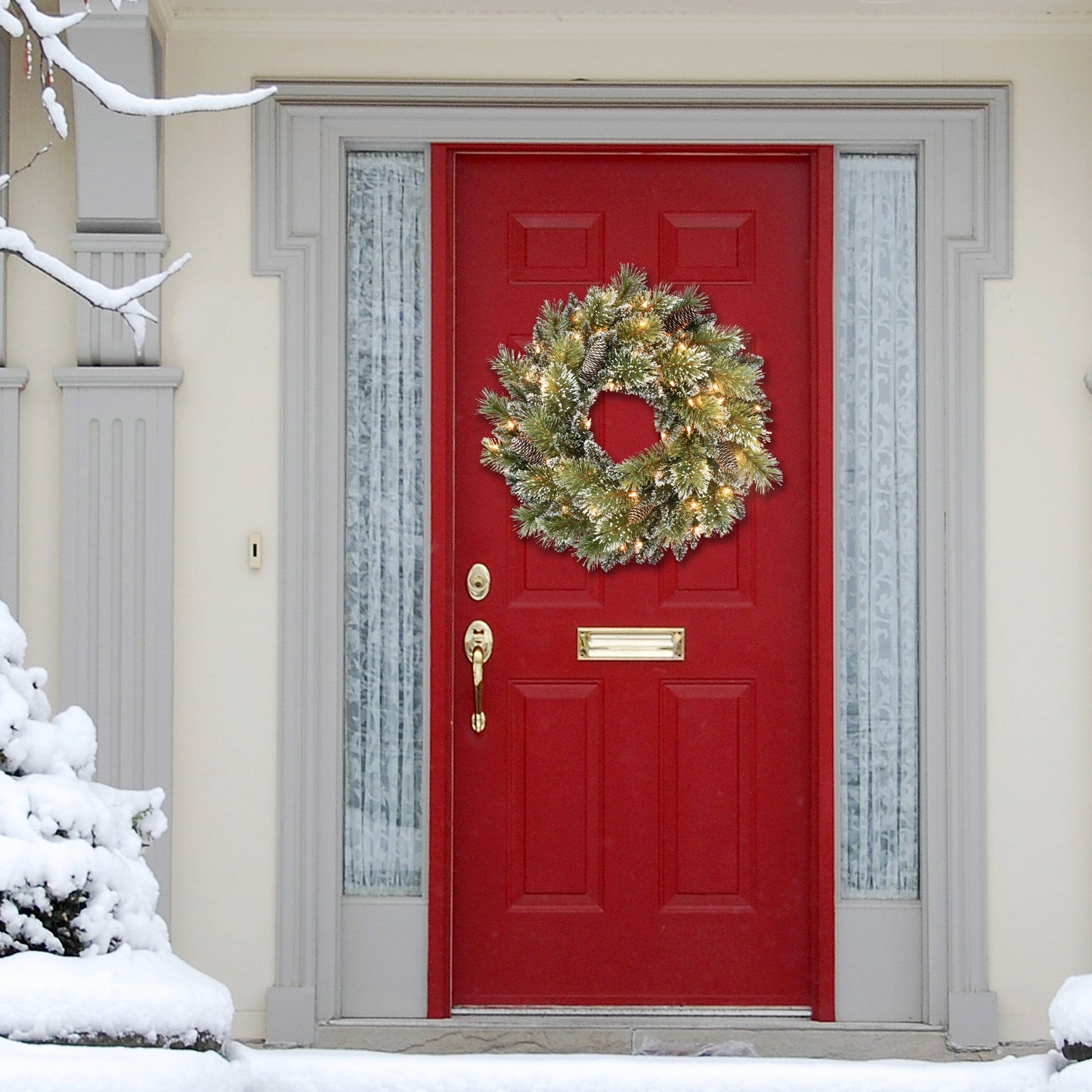 24 in Pre-Lit Snowy Wreath with 50 UL Clear Lights Pinecones Indoor/Outdoor Use