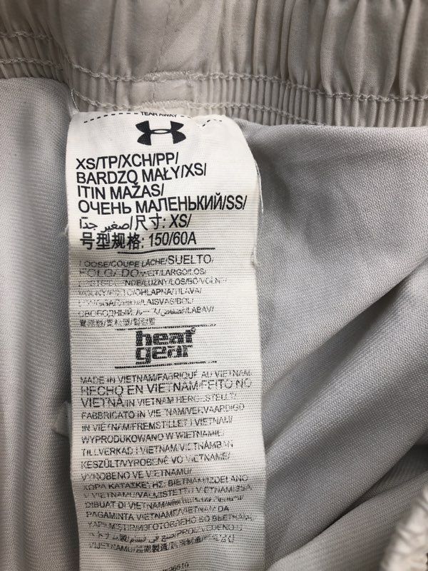 Under Armour Shorts Womens X Small White Activewear Athletic Heatgear Running