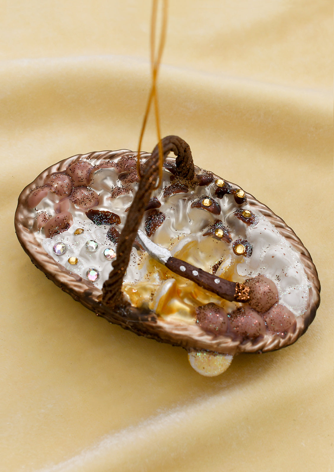 Foraging Basket Ornament