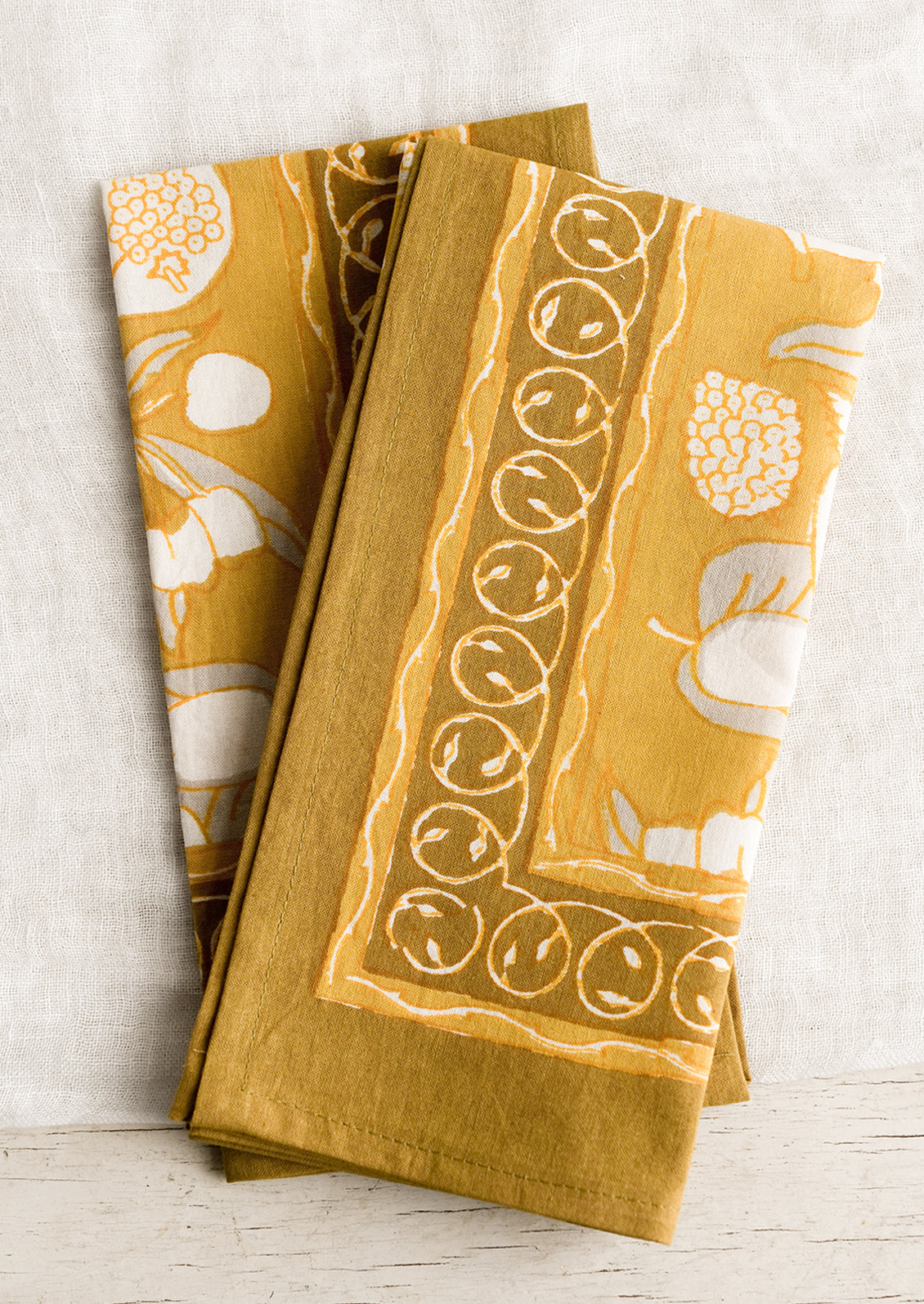 Golden Harvest Napkin Set
