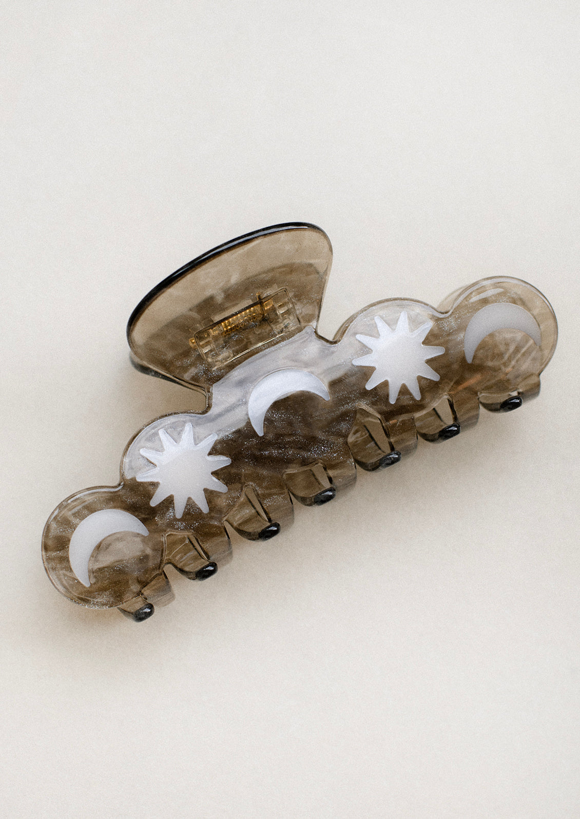 Hera Oversized Hair Claw