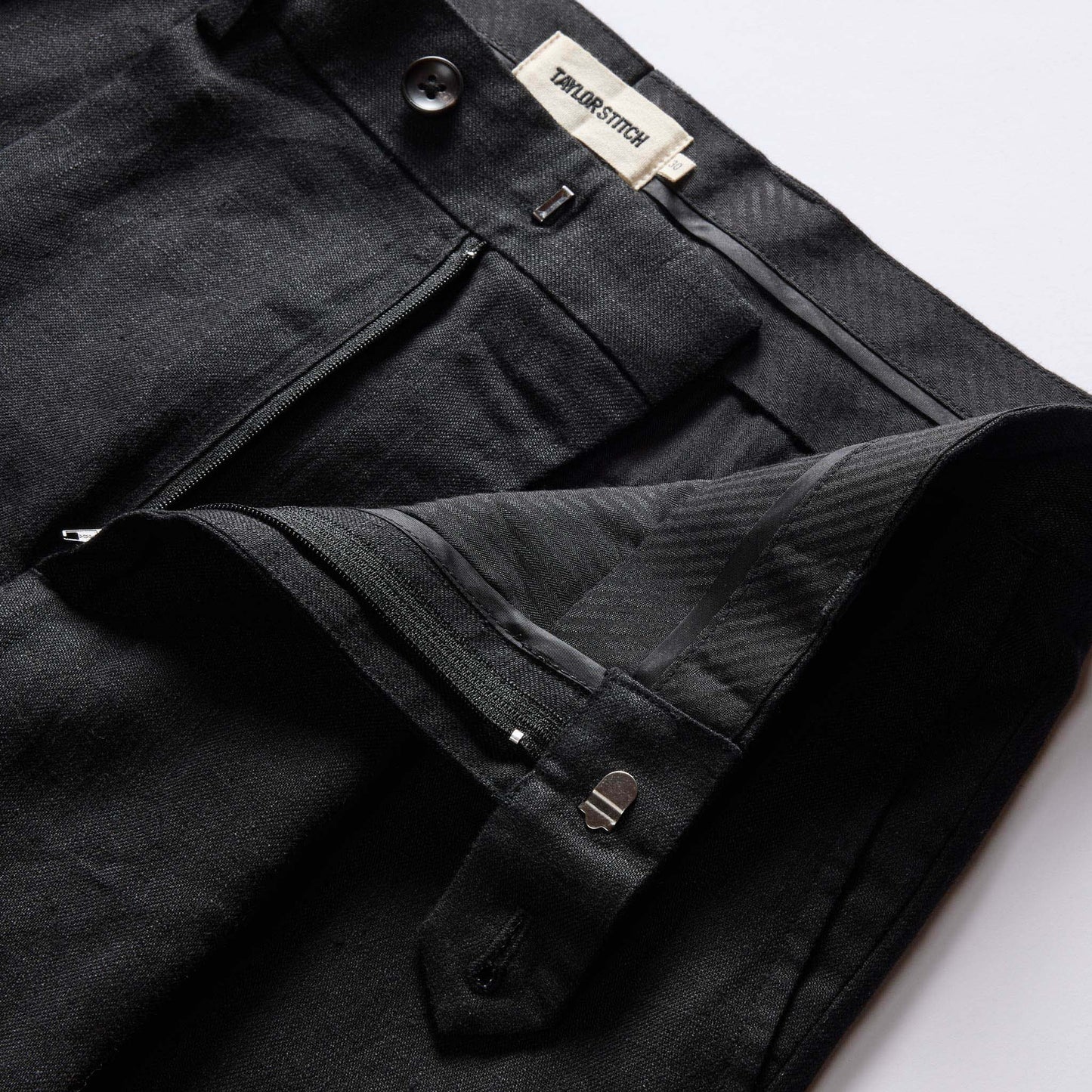 The Thomas Trouser in Coal Linen Twill