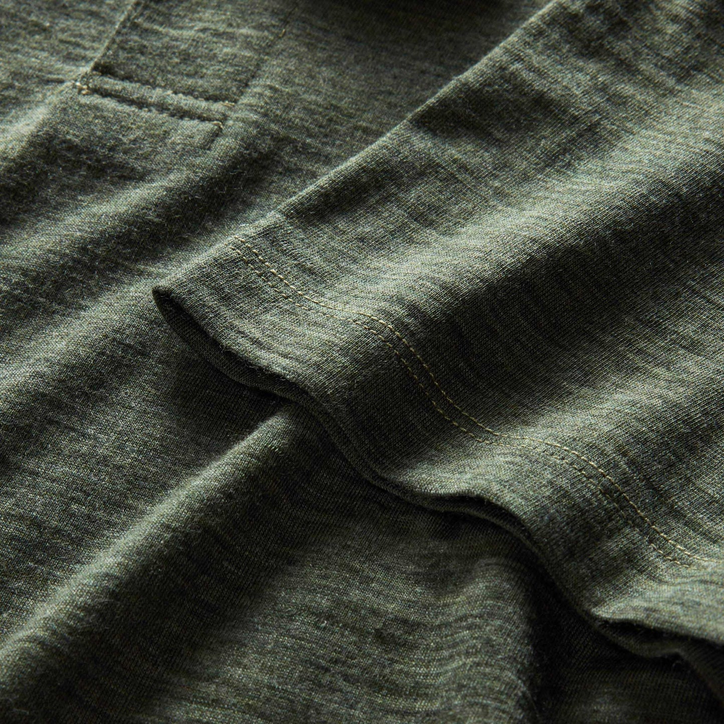 The Merino Polo in Heather Army