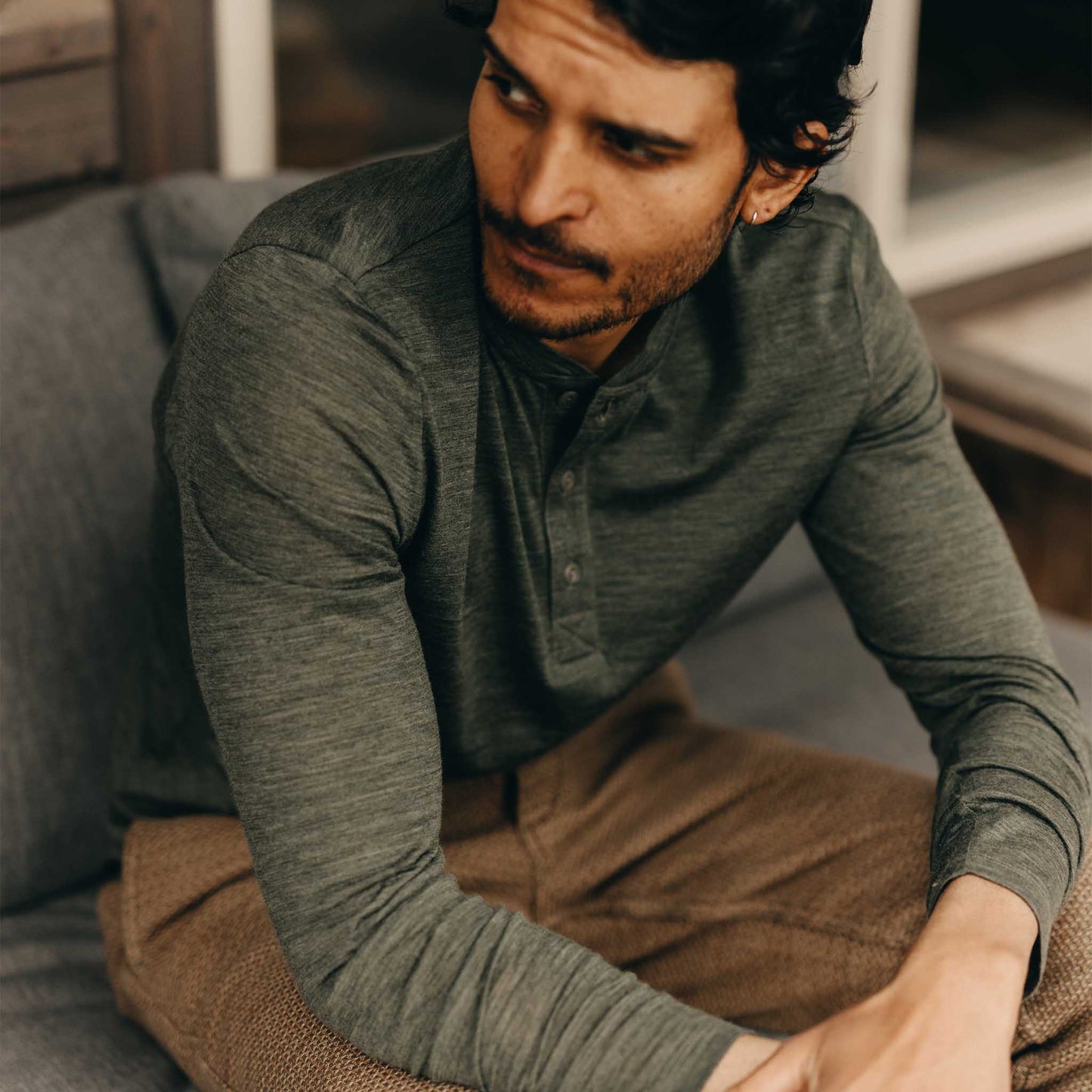 The Merino Henley in Heather Army