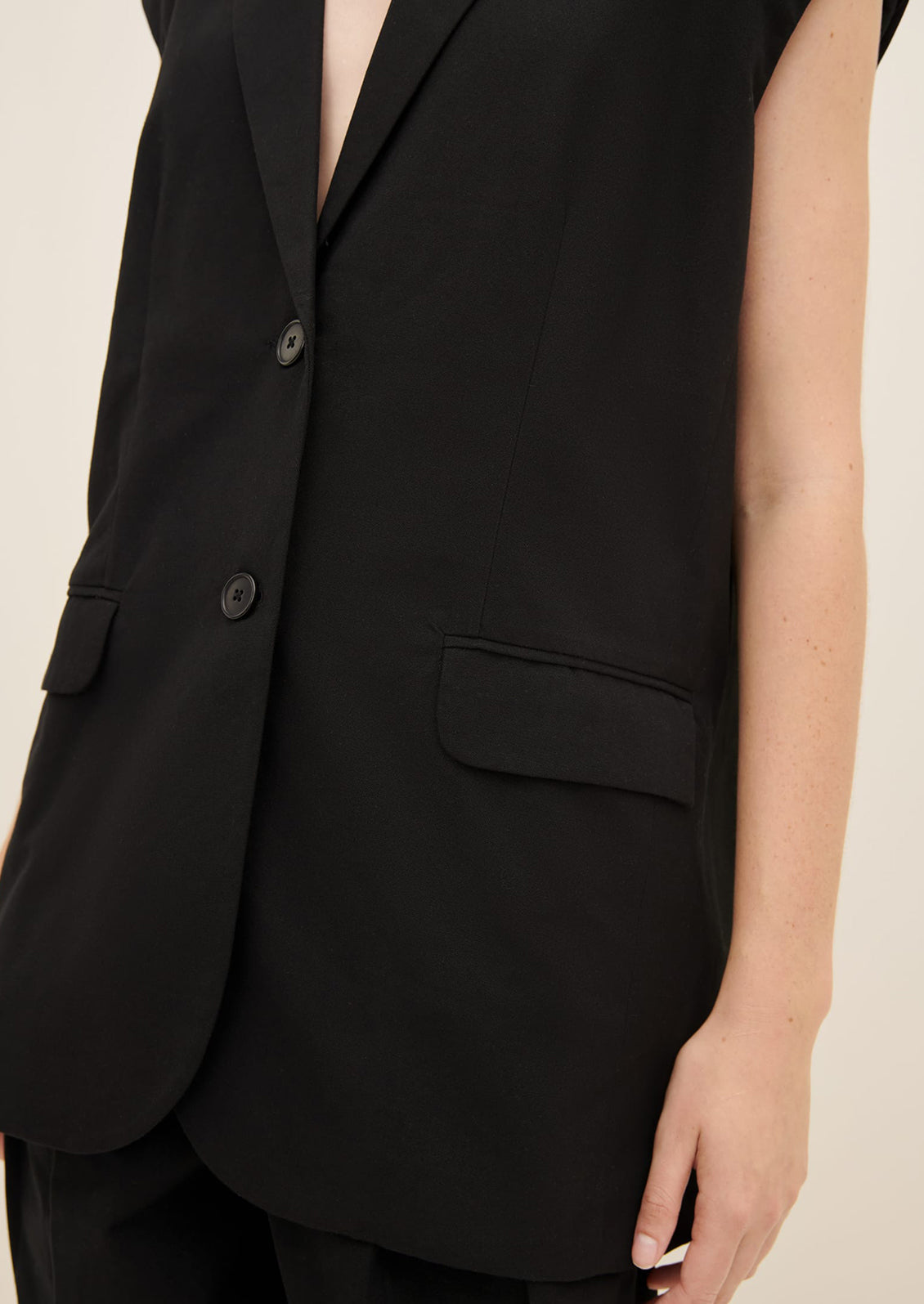 Lena Sleeveless Blazer