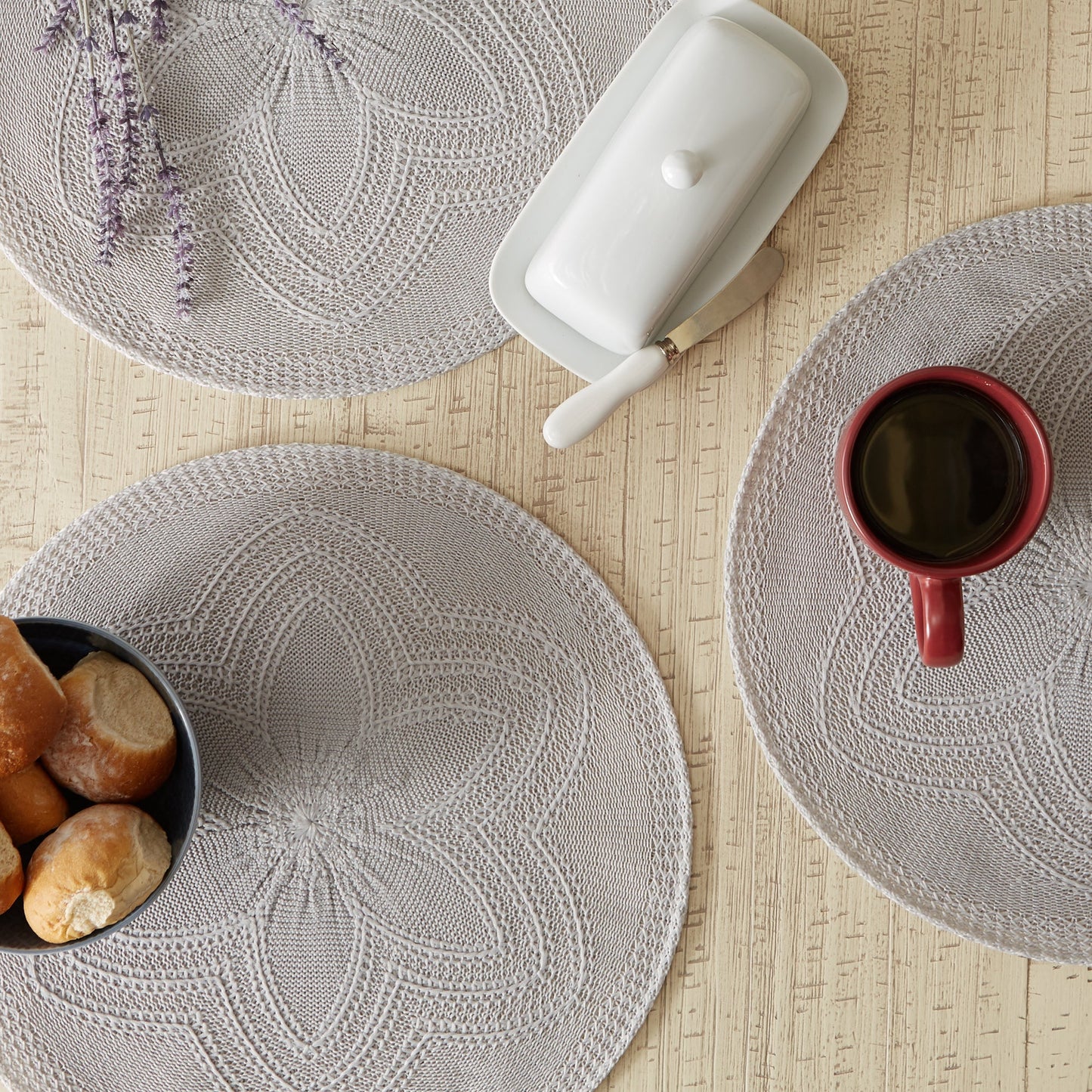 Light Gray Floral Pp Woven Round Placemats, Set Of 6