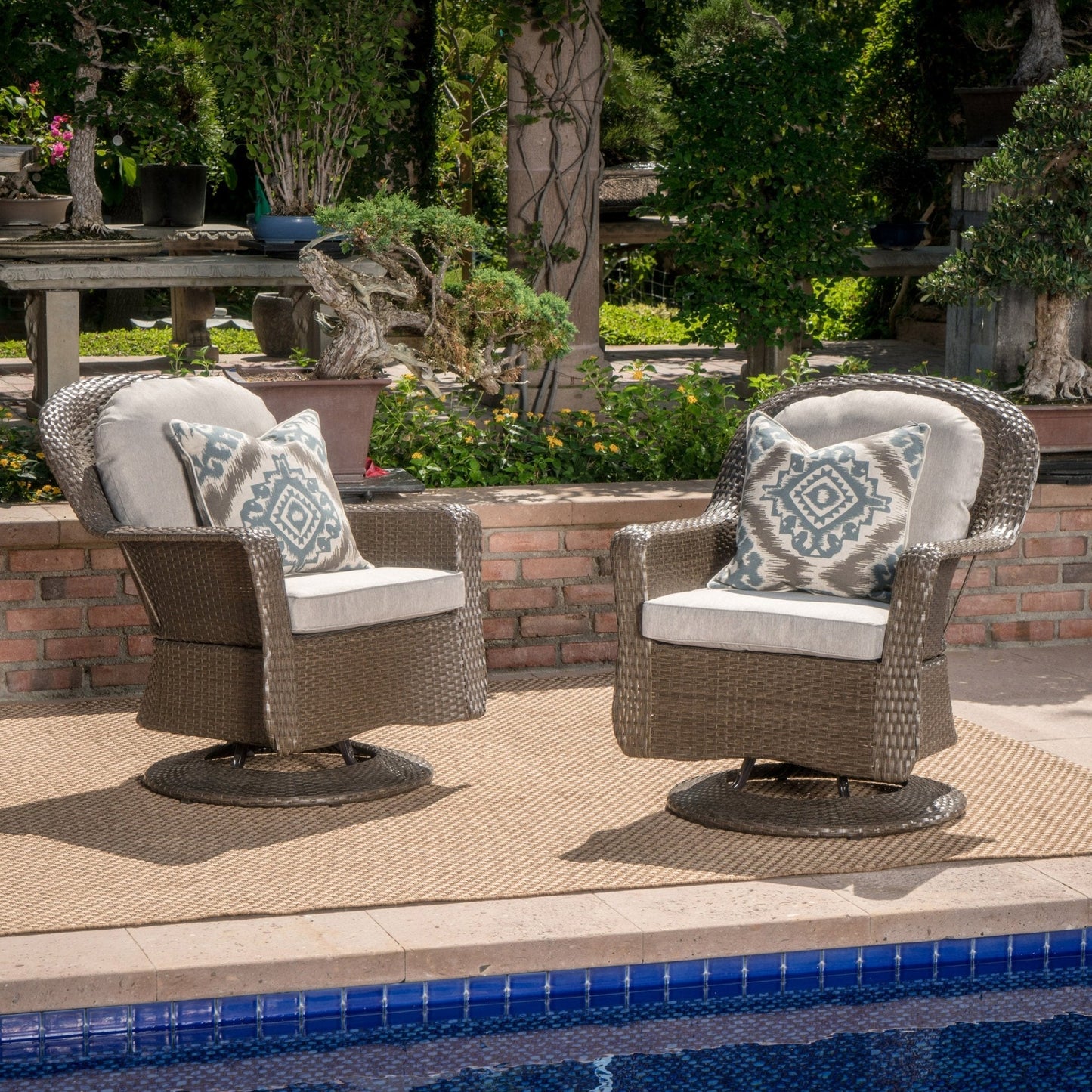 Luminous Outdoor Rattan Swivel Club Chair with Water-Resistant Cushion, Set of 2