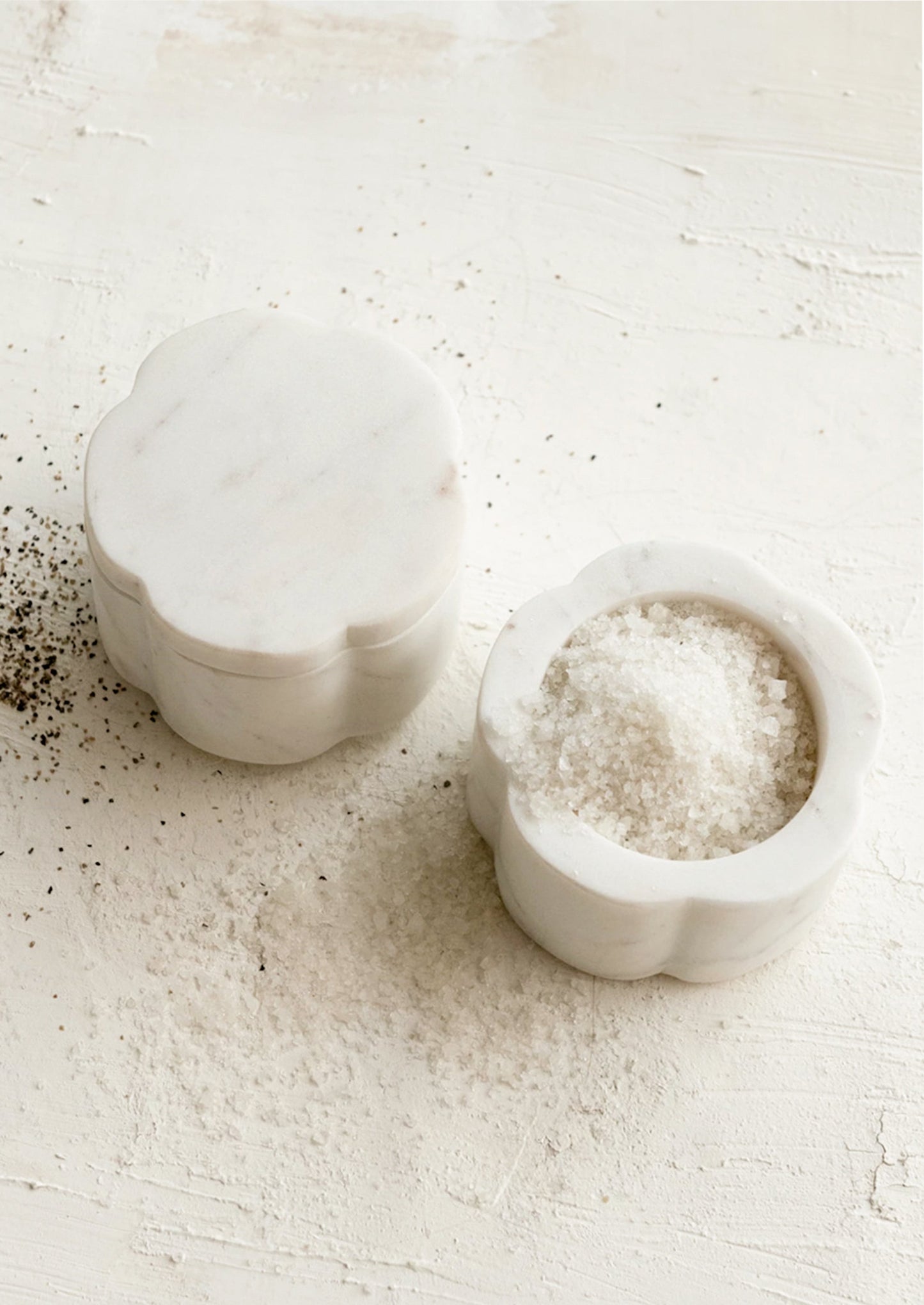 Scalloped Marble Pinch Pots