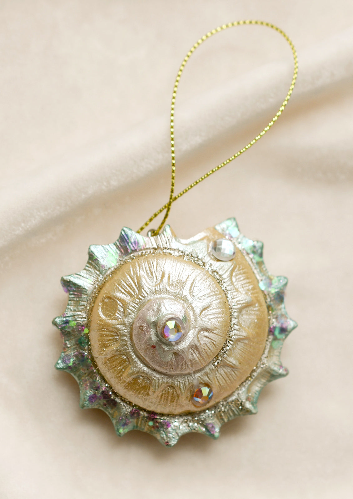 Sparkling Shell Ornament