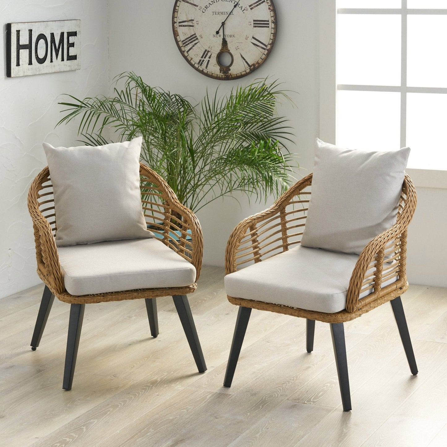 Outdoor Accent Chair with Aluminum Frame and Rattan Seating