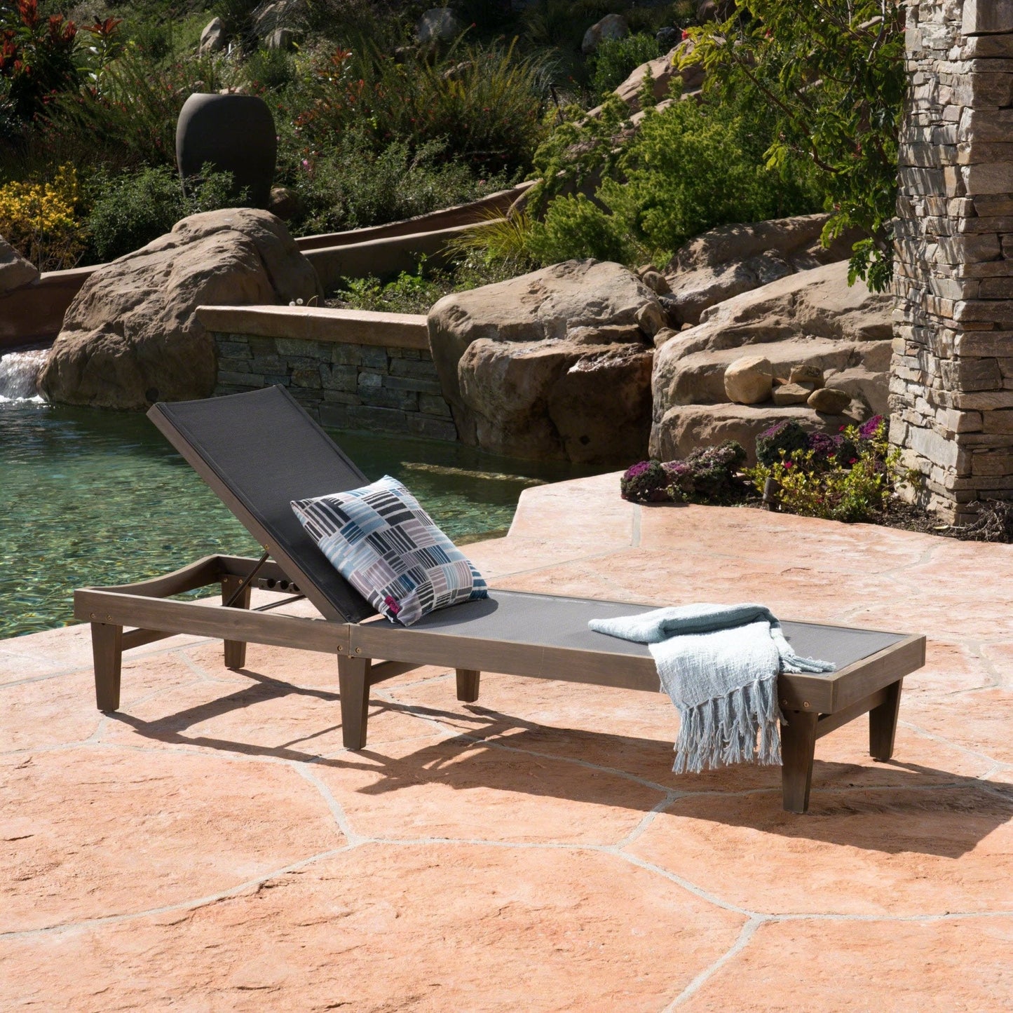 Outdoor Chaise Lounge with Mesh Seating and Acacia Wood Frame