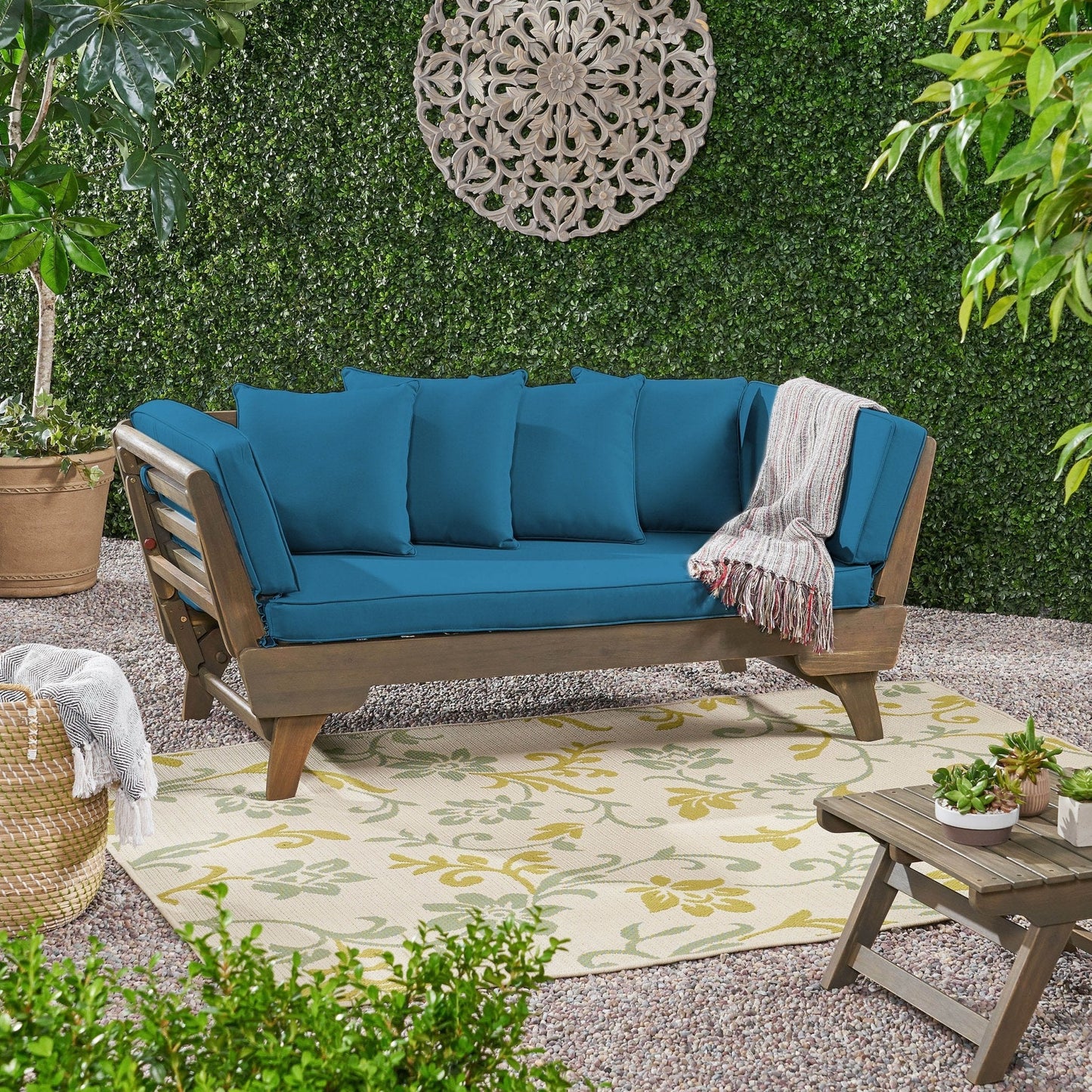 Outdoor Sofa Day Bed with Extendable Seating