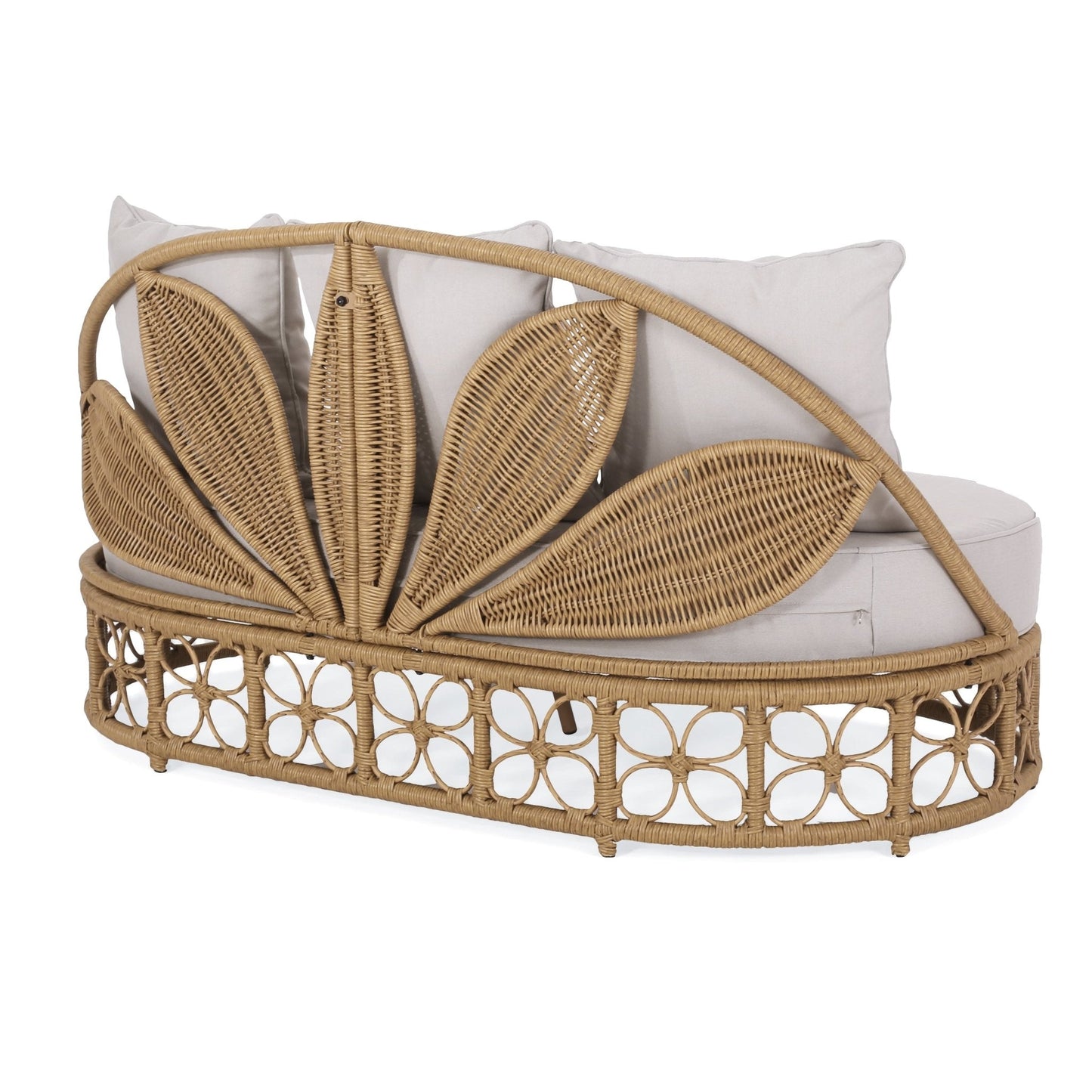Outdoor Wicker Daybed With Pillows