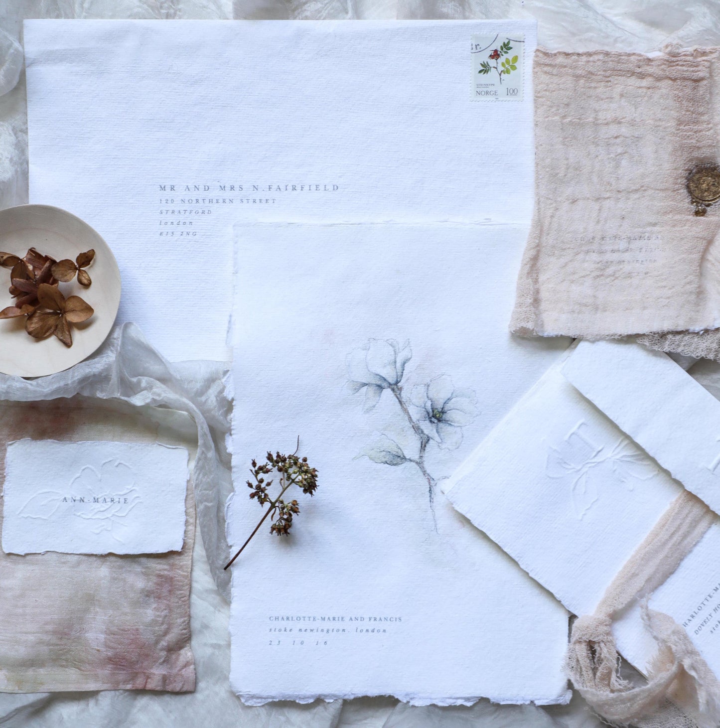 STATIONERY / 6 x 8.25