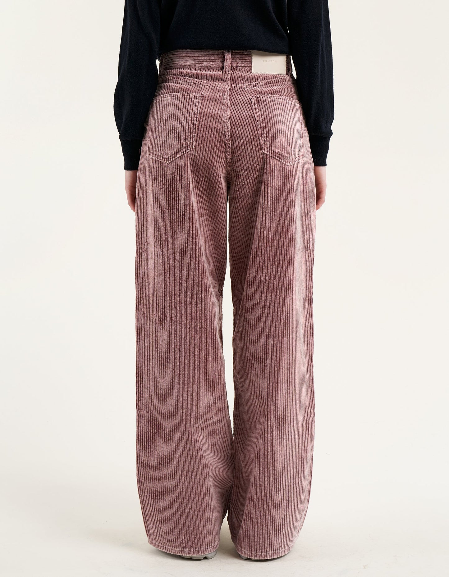 Parthe Corduroy Pants