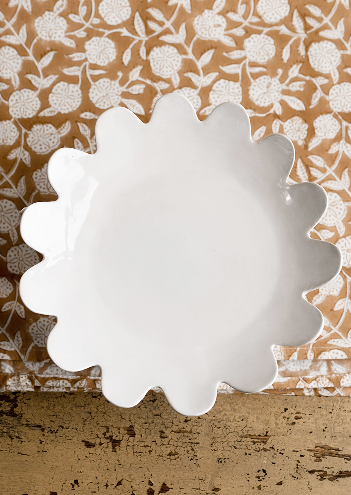 Serafin Ceramic Pedestal